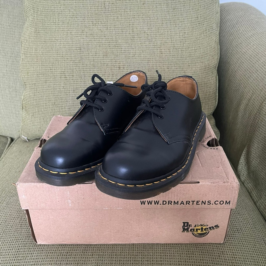 Preloved DR MARTENS 1461