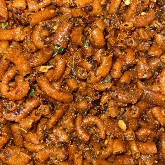 

MAKARONI CIKRUH PEDAS DAUN JERUK 70GRAM
