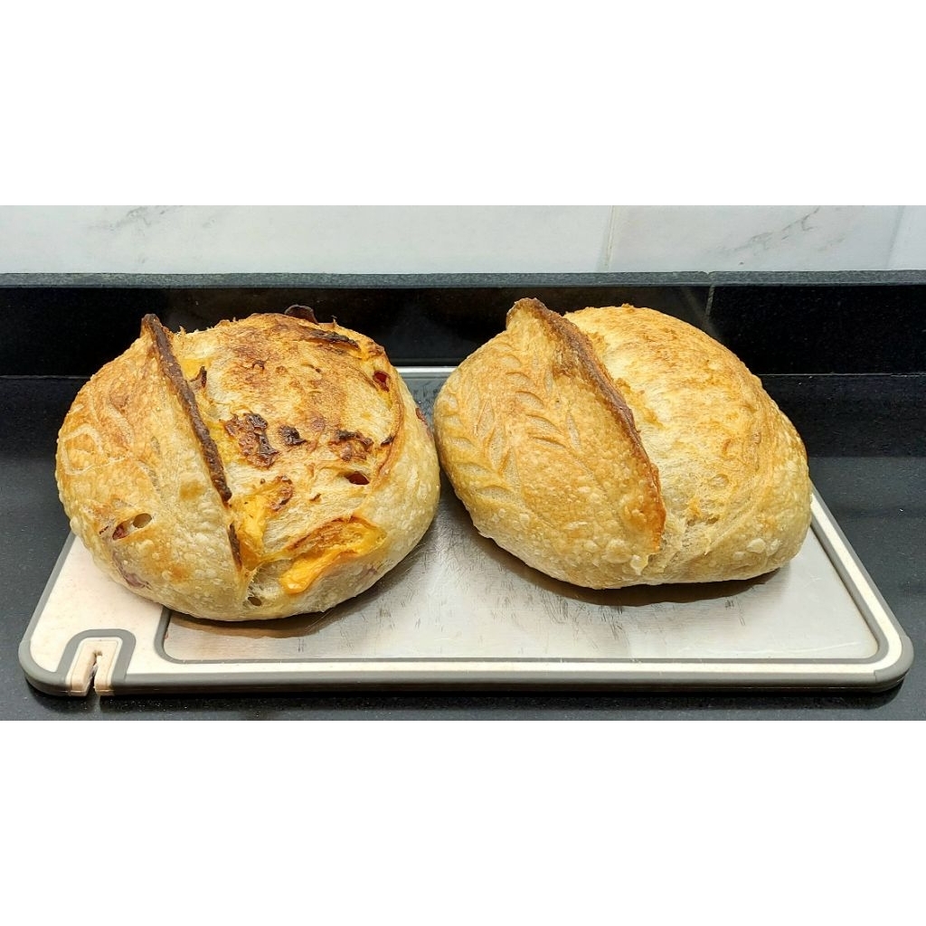 

Sourdough Beef n Cheese & Cheese Lovers | Bong's Artisan Bakery