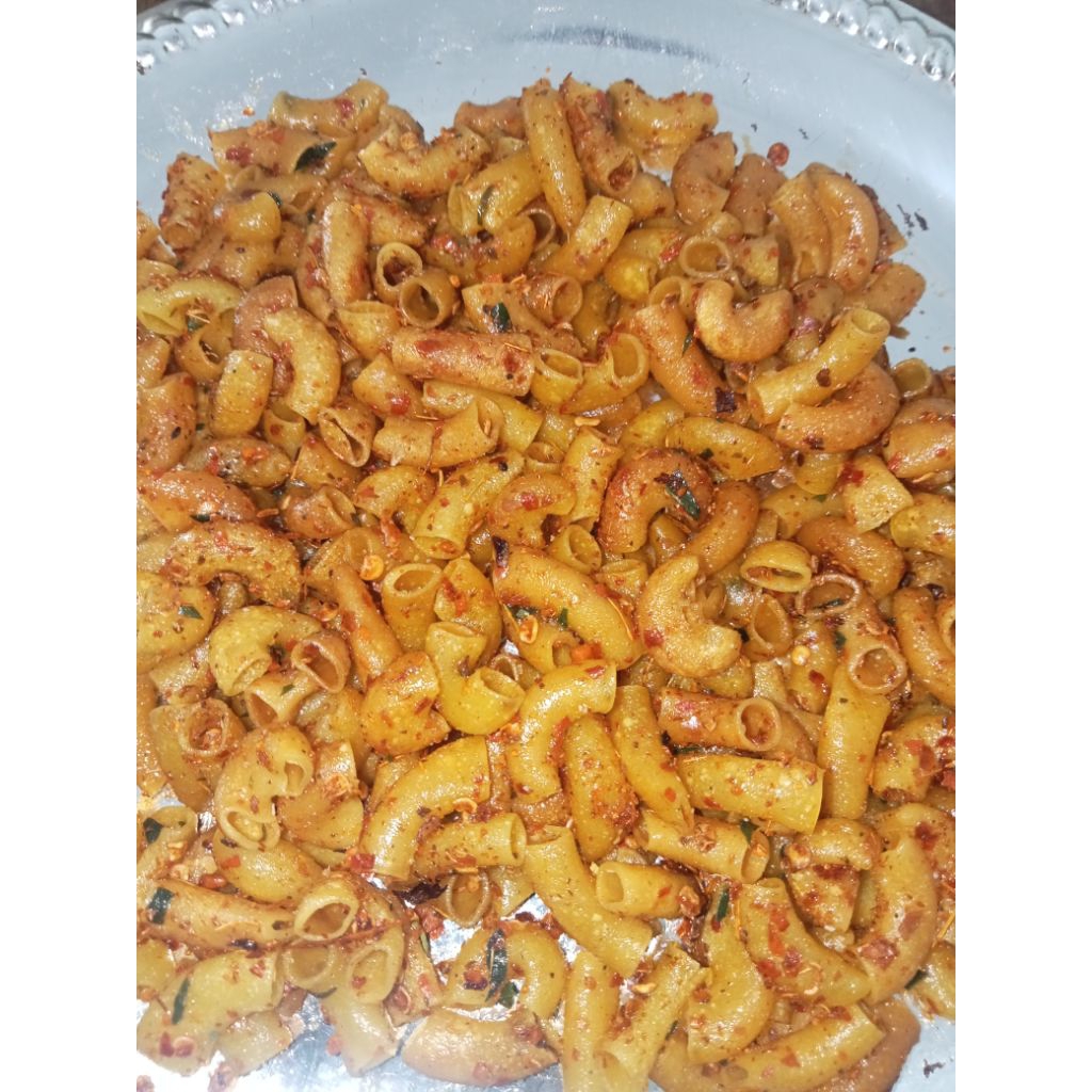 

makaroni cikruh keriuk daun jeruk bumbu melimpah isi 100 grm