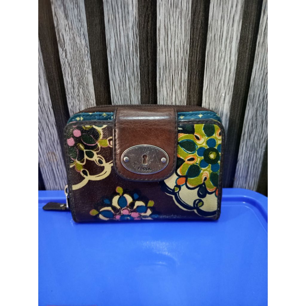 Dompet Fossil keyper
