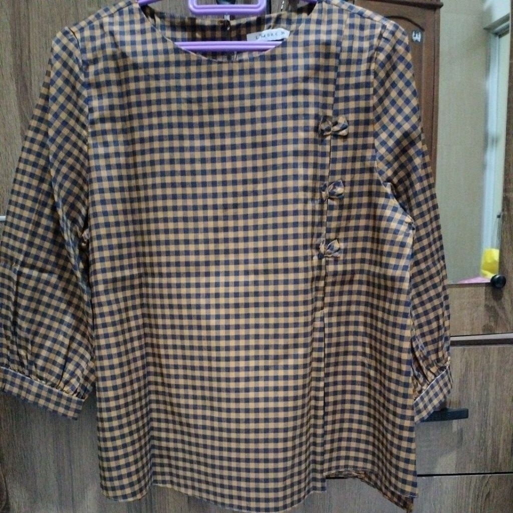 L’More Plaid Ribbon Blouse 1E57