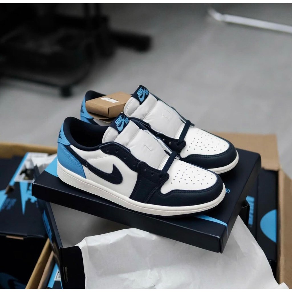 Air Jordan 1 Low OG Obsidian UNC