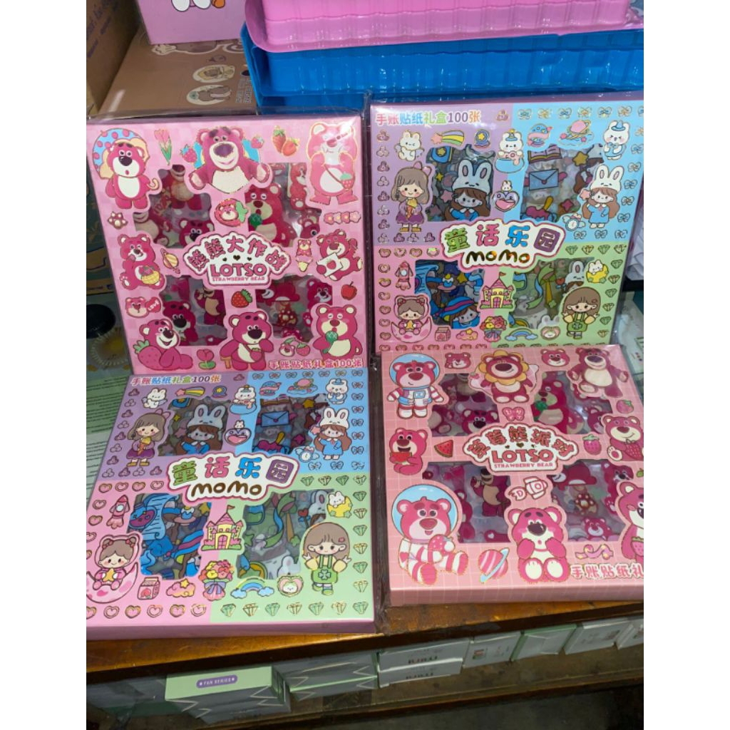 

Stiker Lotso & Momo Viral isi 100 pcs WOW BEST SELLER buat anak senang