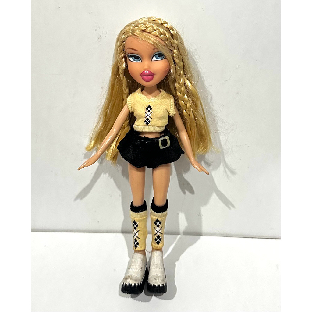 Barbie Bratz Doll Boneka
