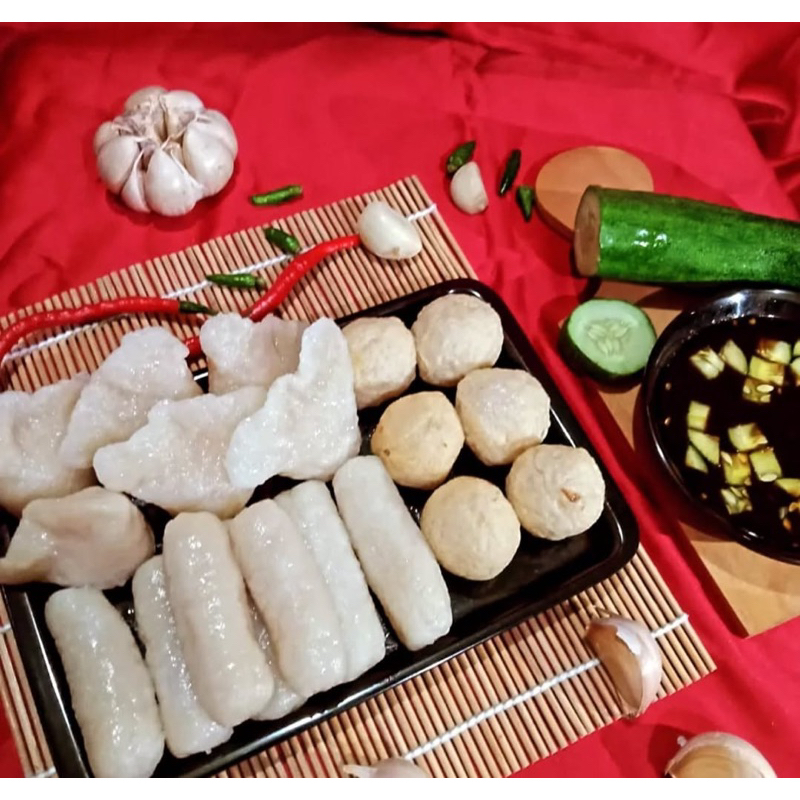 

Pempek Paket Komplit