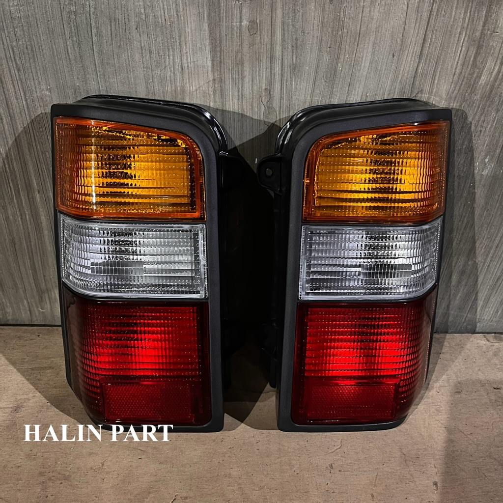 STOPLAMP/LAMPU STOP/LAMPU BELAKANG + SOKET L300 STATION WAGON MINIBUS ORIGINAL DEPO