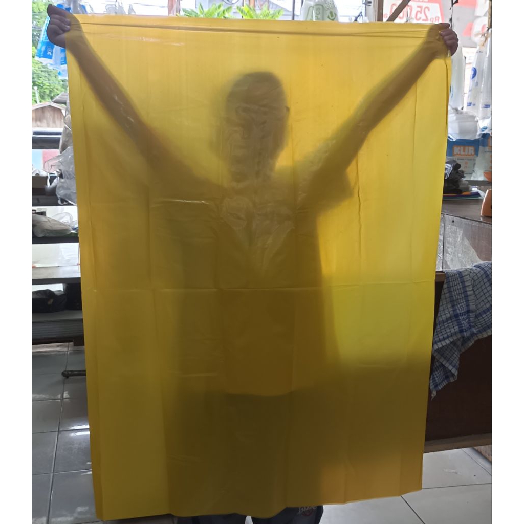 Plastik Kantong Jumbo /Plastik Serbaguna/Plastik Layangan UK. 90 x 120 warna kuning