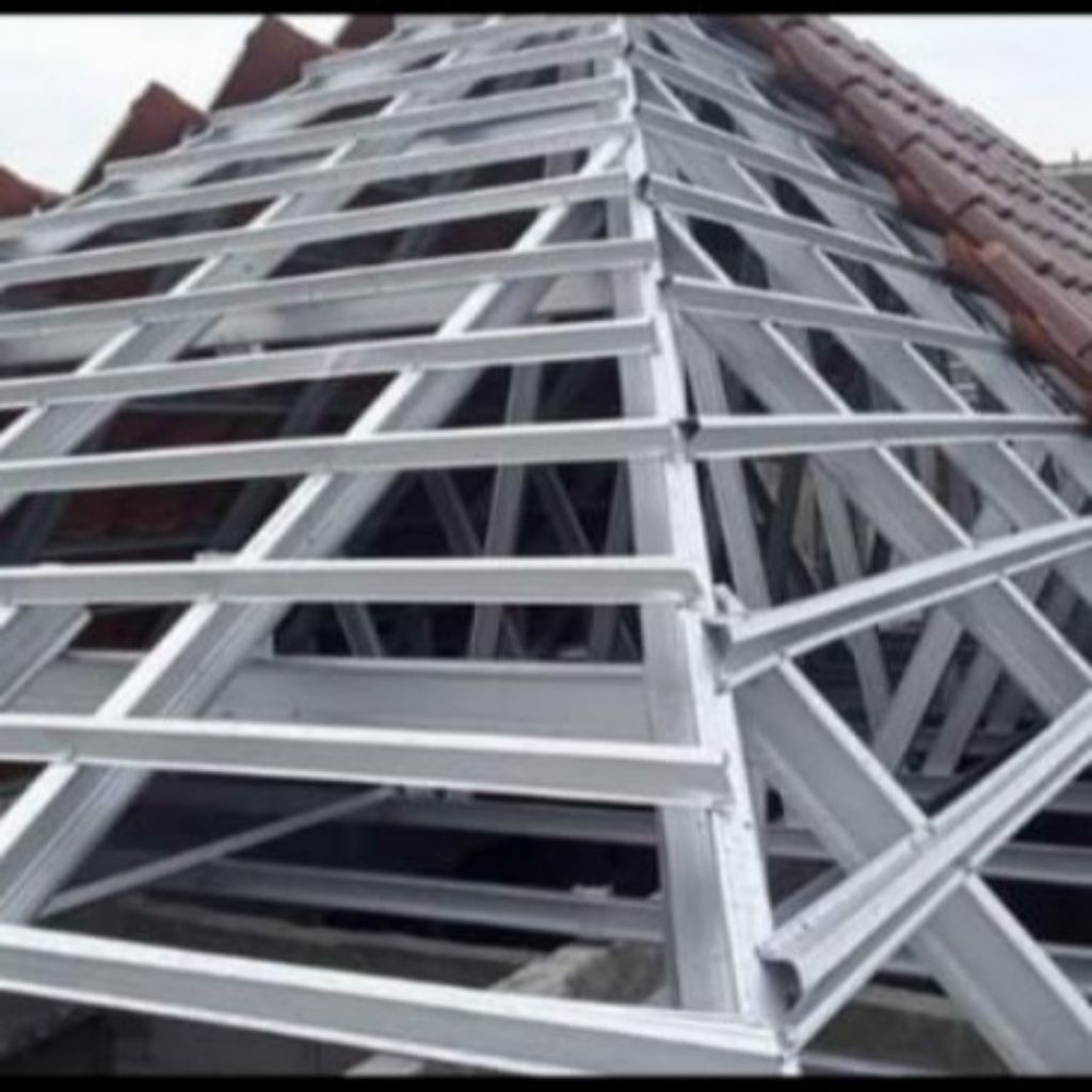 rangka baja atap spandek pasir