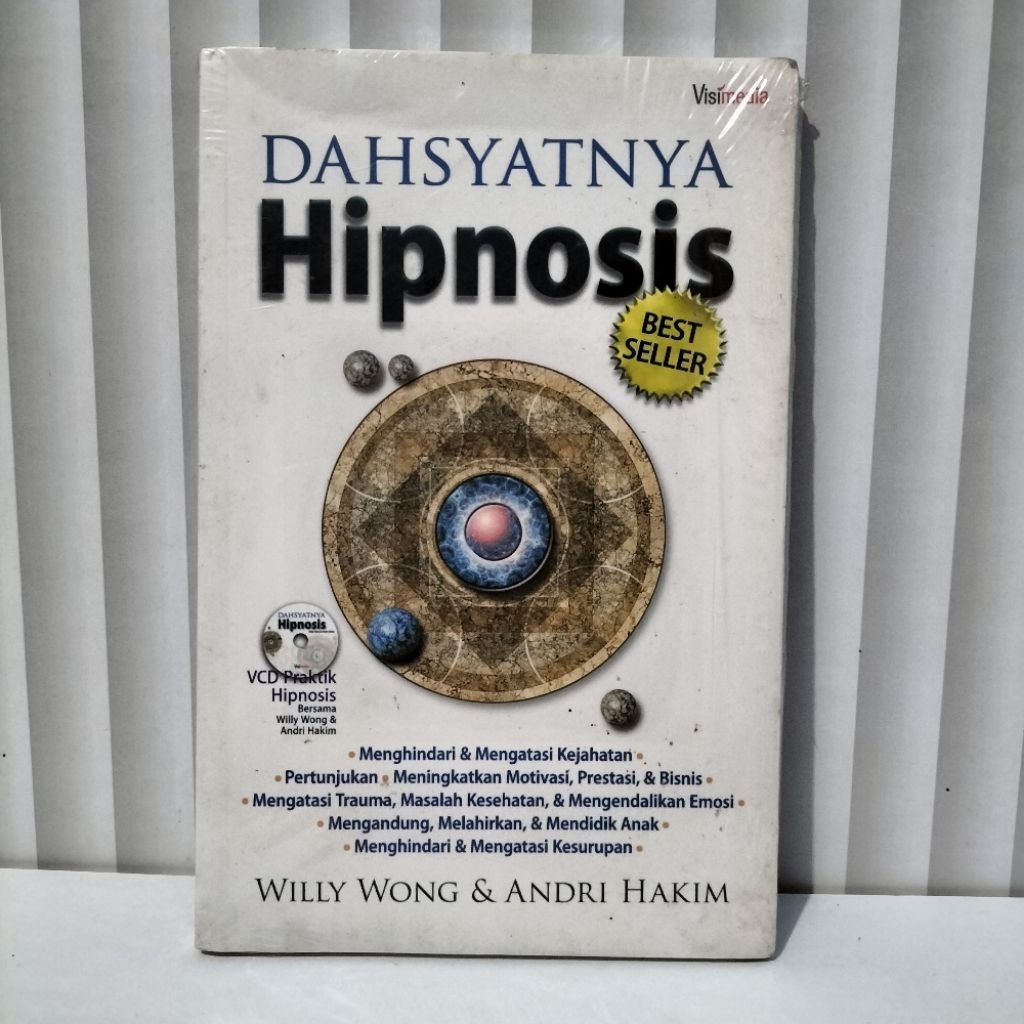 Buku Dahsyatnya Hipnosis/ Bonus VCD Praktek Hipnosis/ Willy Wong & Andri Hakim/ Rak B17 / Original