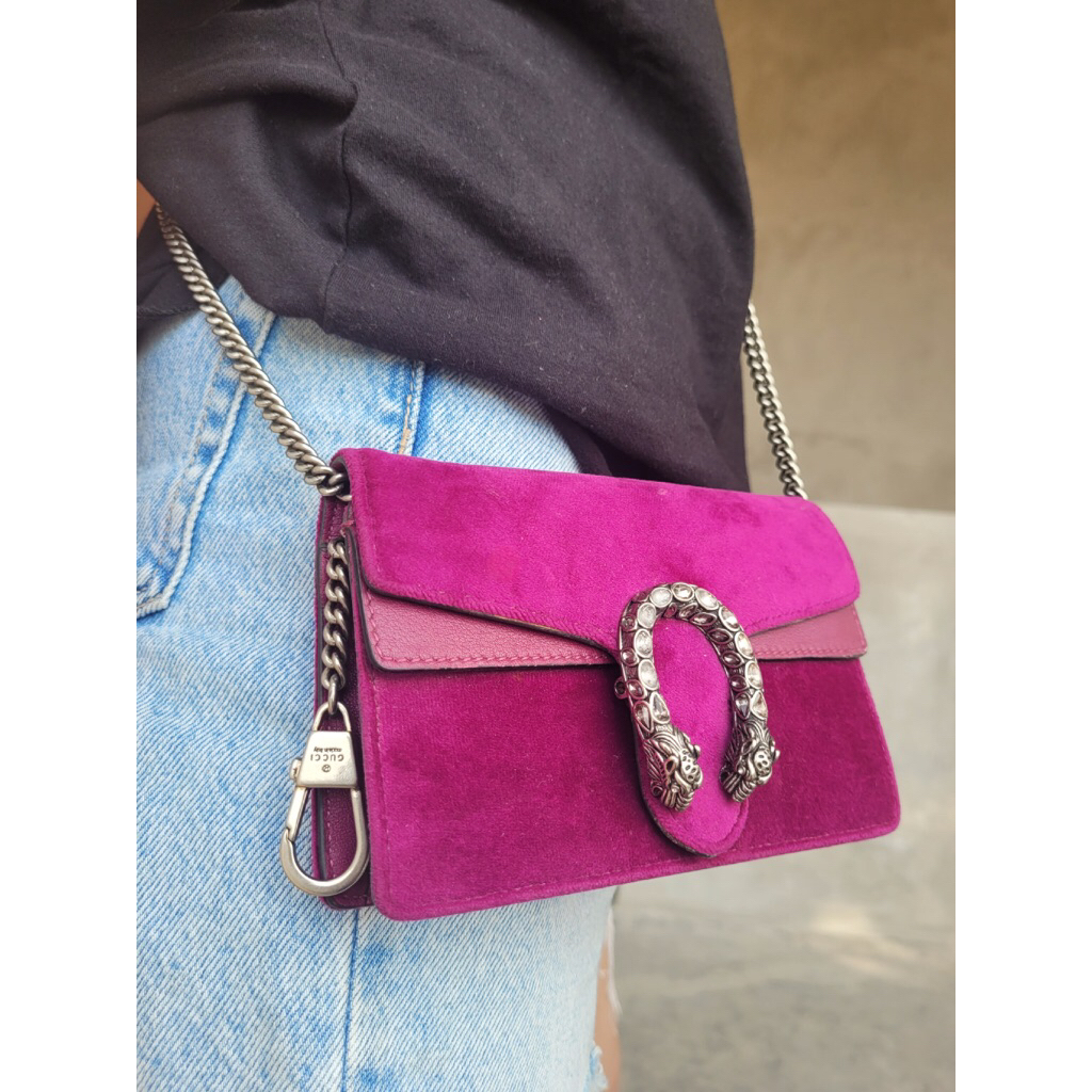 sling bag suede Gucci