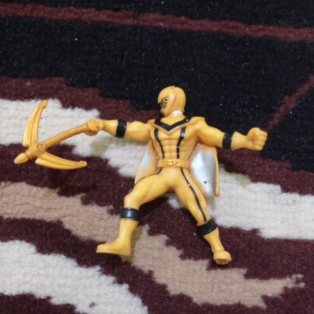 Figure Power Ranger Yellow Mystic Force
