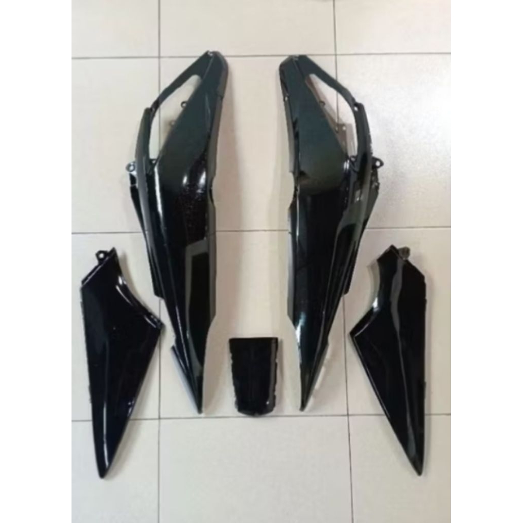 Cover body belakang motor Honda Supra x 125 lama Supra x 125 New BATMAN Warna HITAM Polos