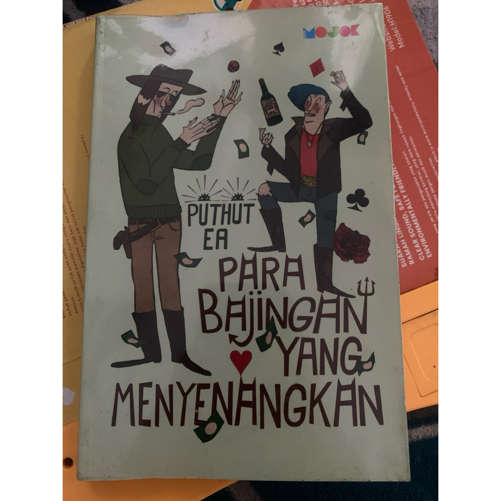 Novel puthut ea