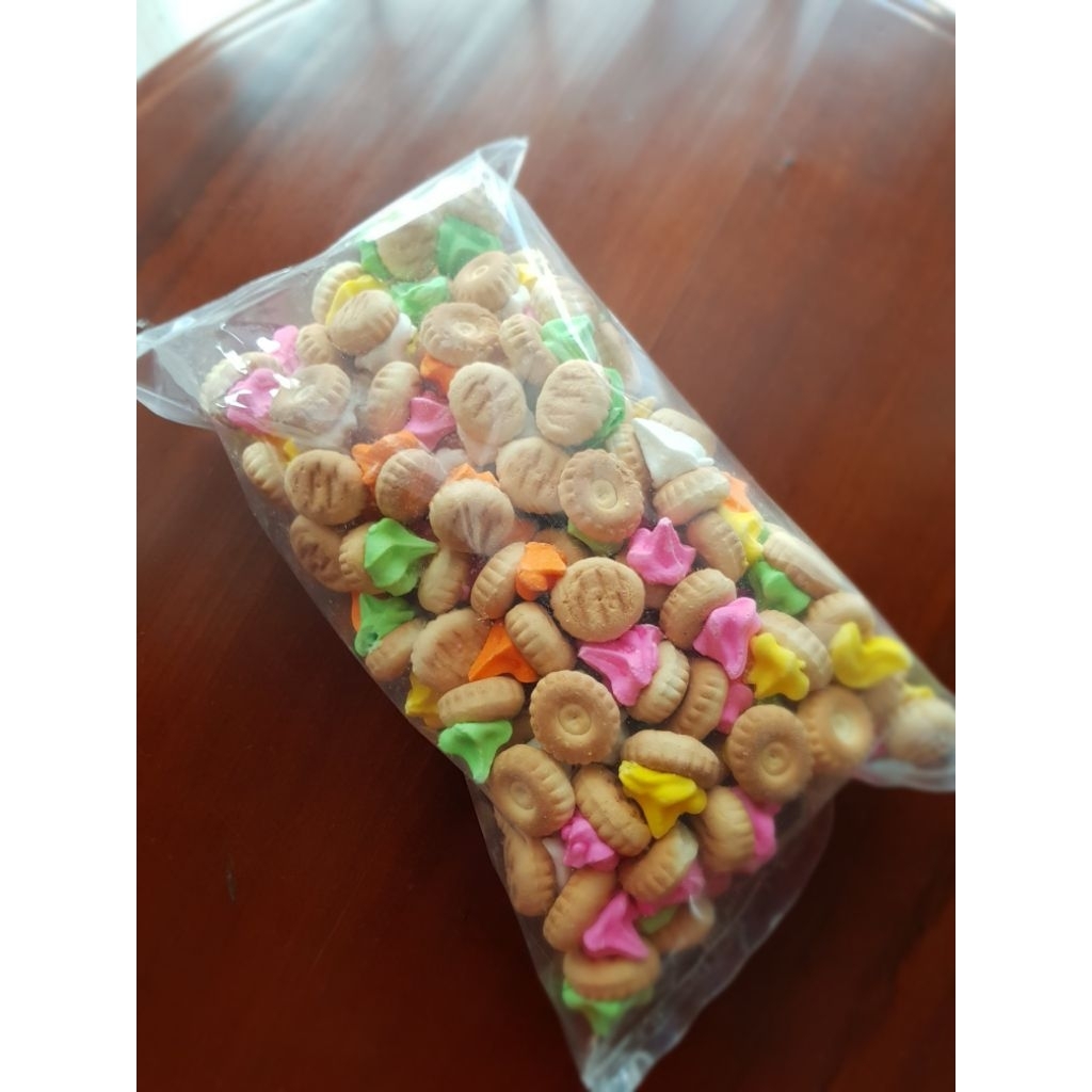 

biskuit gula warnawarni