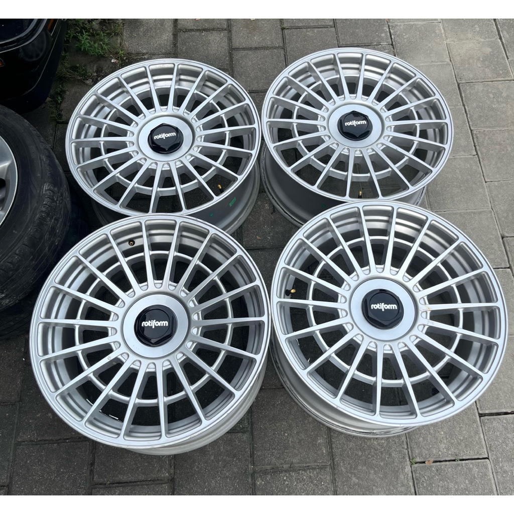 Velg Original Rotiform LASR Ring 20. Original Paint. Lebar 8.5-10. Et 35-40. Pcd 5x120/114. For BMW 