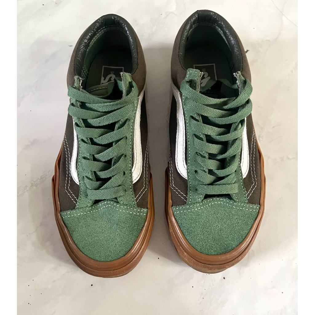 Sepatu Wanita - VANS