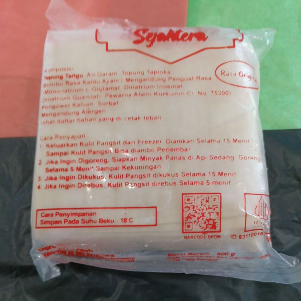

Kulit Pangsit (BENTUK SEGI EMPAT) merk "sejahtera WIDODO 500gram 10cmx10cm