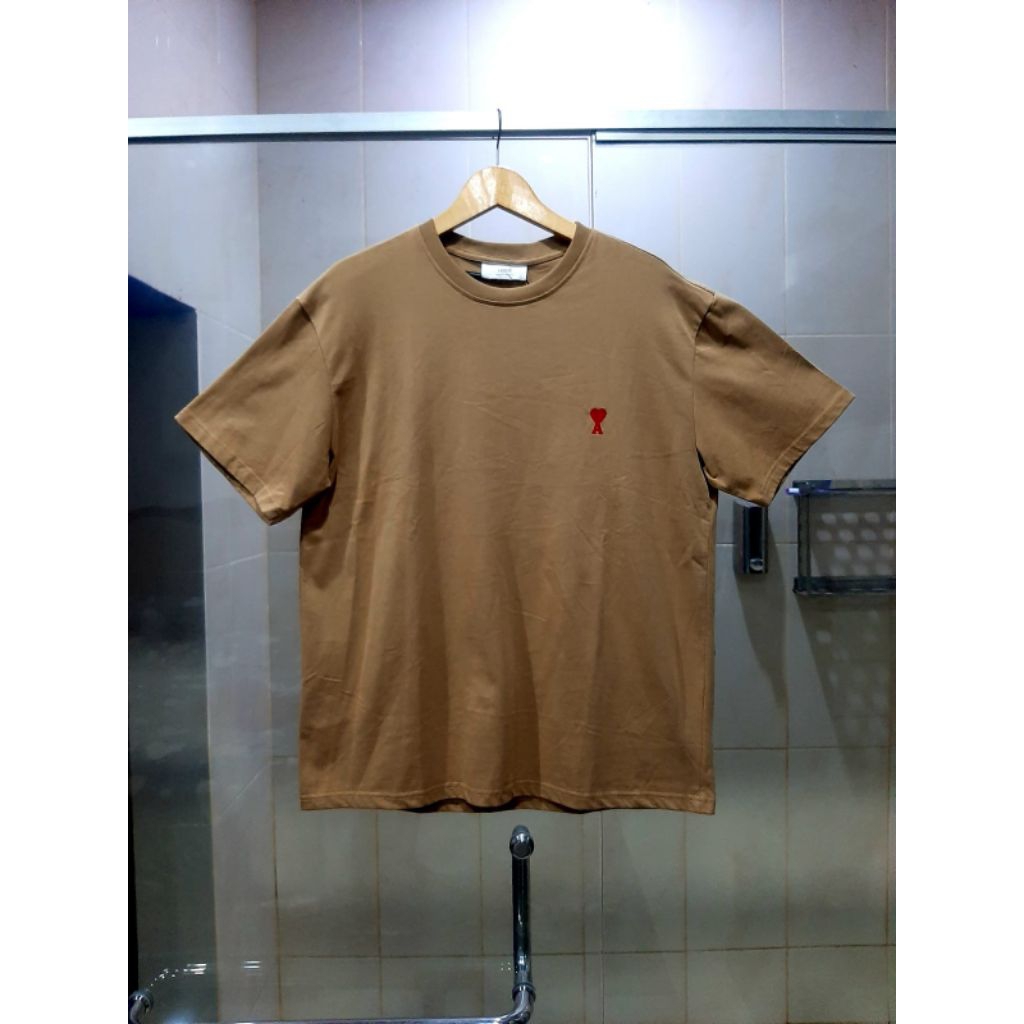 ( AMI PARIS ) KAOS TSHIRT AMI DE COUER ALEXANDRE MATTIUSSI NEW EDITION BROWN 100% ORIGINAL