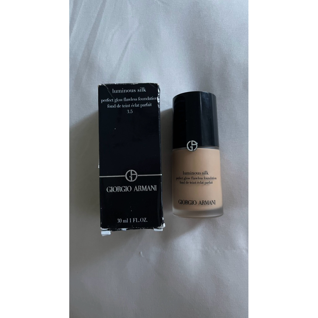 Preloved - Luminous Silk Perfect Glow Flawless Foundation "Giorgio Armani" Beauty | Shades 3.5