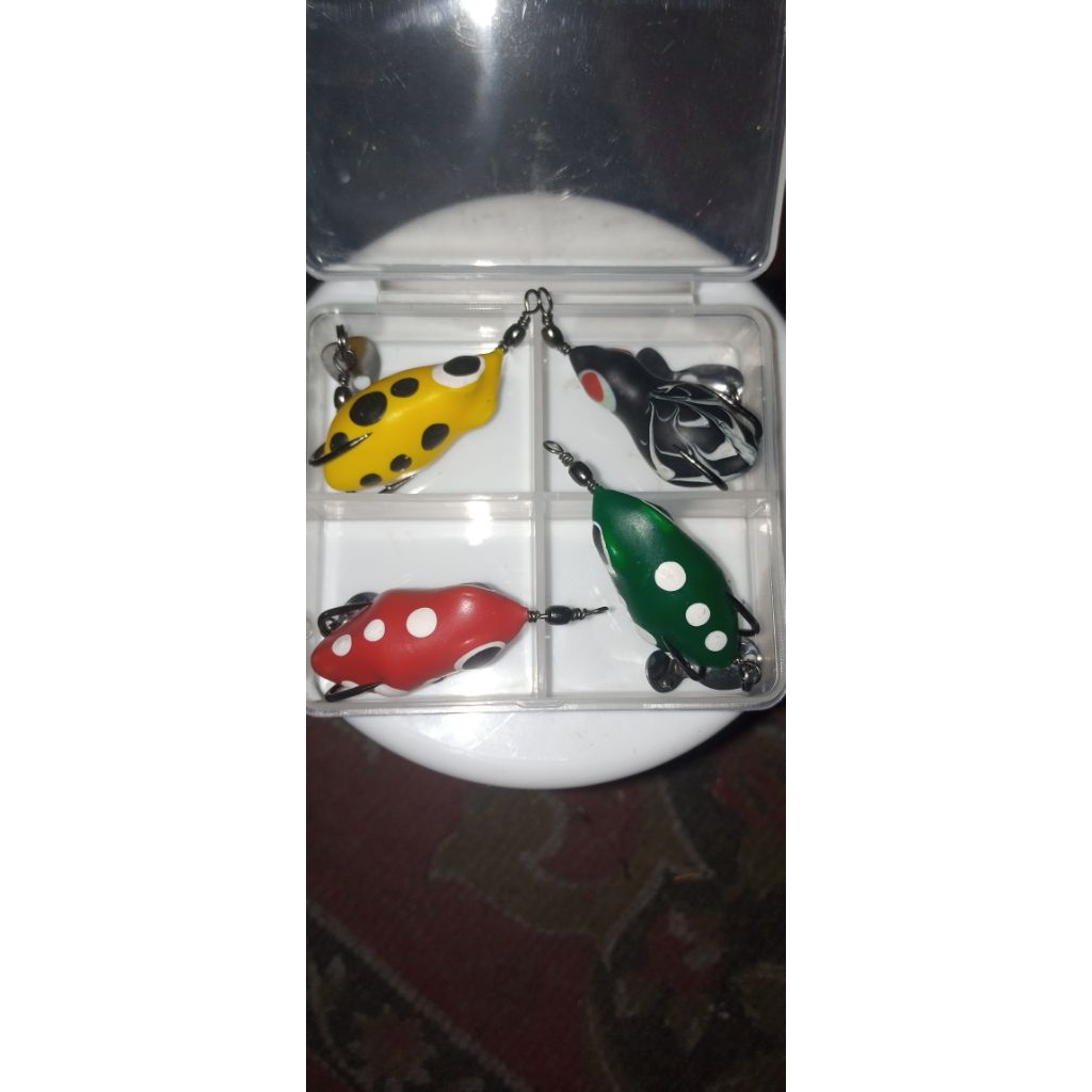 paket murah Soft Frog 4 pcs bonus box lure cantik