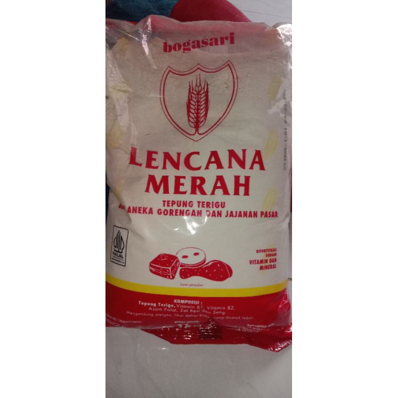 

Tepung Terigu LENCANA MERAH 1kg