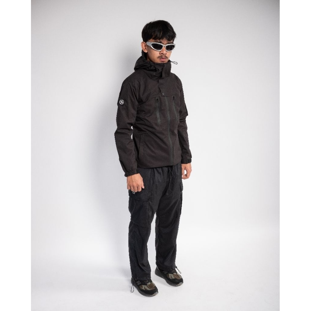 Jaket Outer Gorpcore Waterproof Malika Black Troublemaker