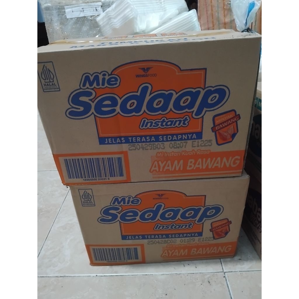 

Mie Sedap Ayam Bawang 1 Dus isi 40