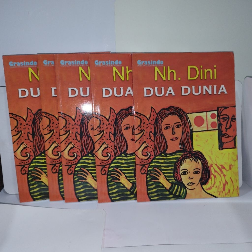 Dua Dunia - Nh. Dini (Original)