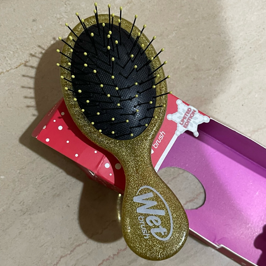 [READY SIAP KIRIM] PRELOVED SISIR WET BRUSH BELLE KONDISI MASIH BAGUS