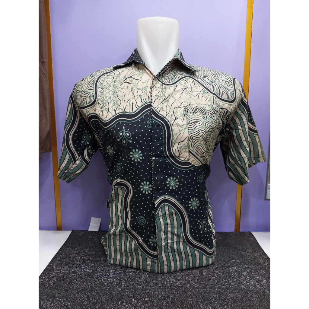 Baju Batik Pria Lengan Pendek /Batik Premium /Kemeja batik pria lengan pendek