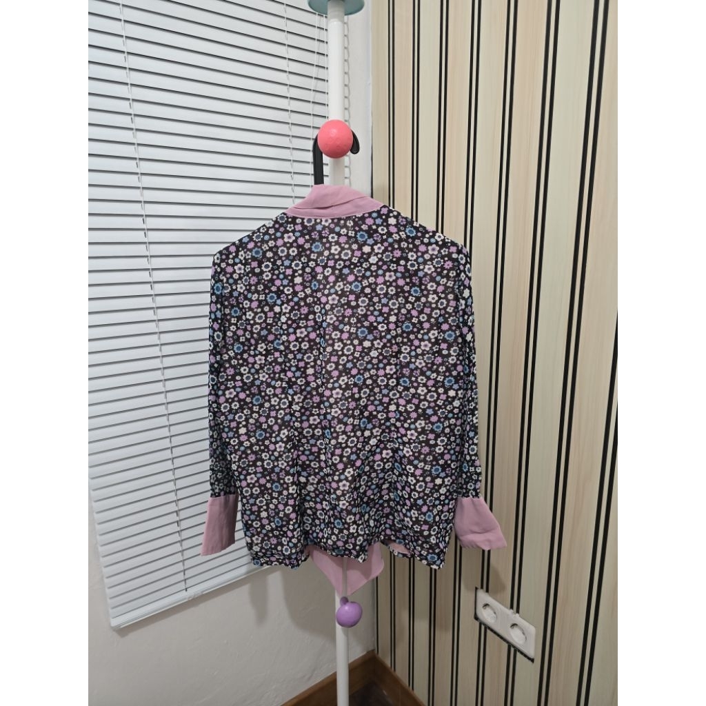 Outer Pink Motif Bunga