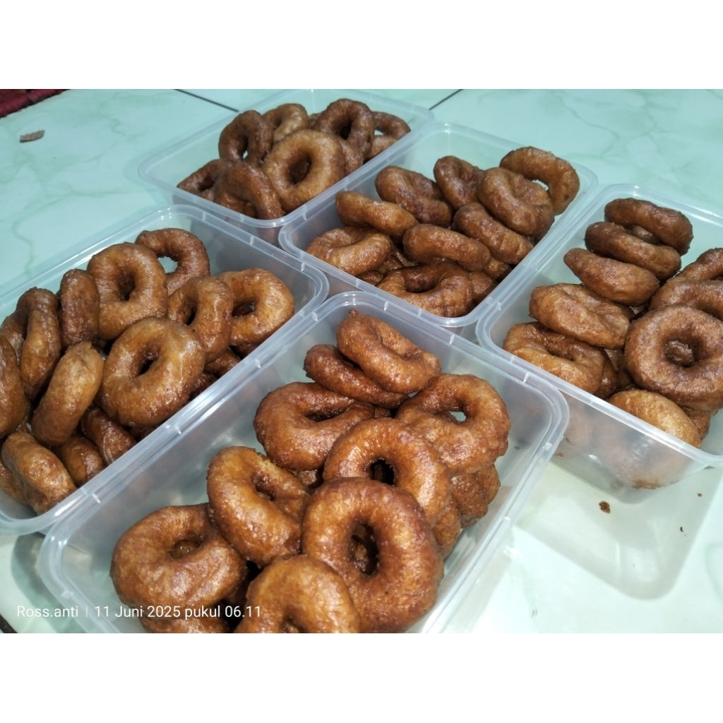 

kue cincin / Ali agrem