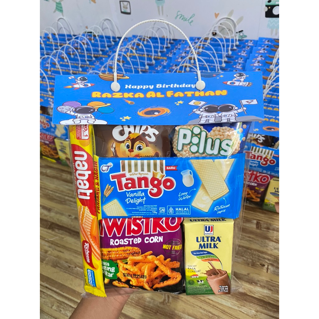 

Bingkisan Ulang Tahun Costum / Snack ultah anak / Hampers Ulang Tahun Anak