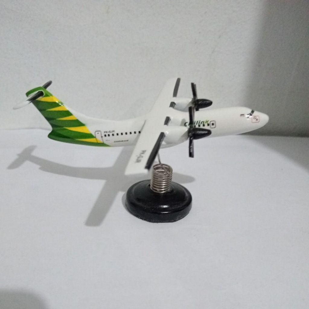 MINIATUR PESAWAT BUAT DI DASHBOARD MOBIL MASKAPAI CITILINK INDONESIA ATR72