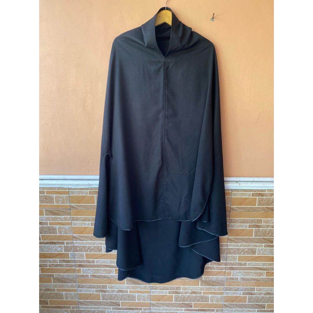 PRELOVED KHIMAR PRELOVED JILBAB BELAH TENGAH JILBAB HITAM KHIMAR HITAM NON PET