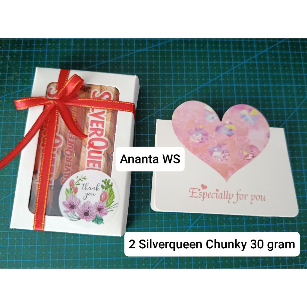 

Hampers Coklat Valentine Mini Simple Ukuran Box 11 x 7 x 2 cm