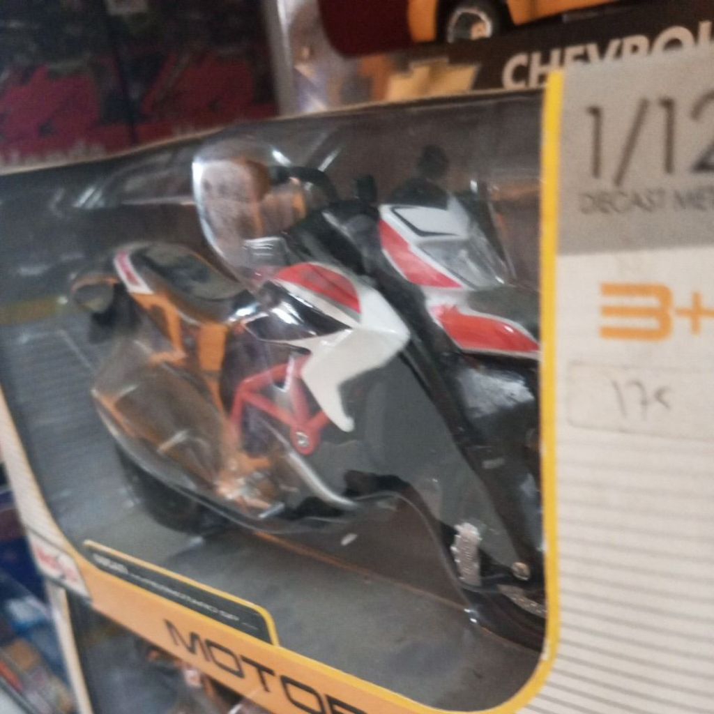 diecast miniatur motor maisto