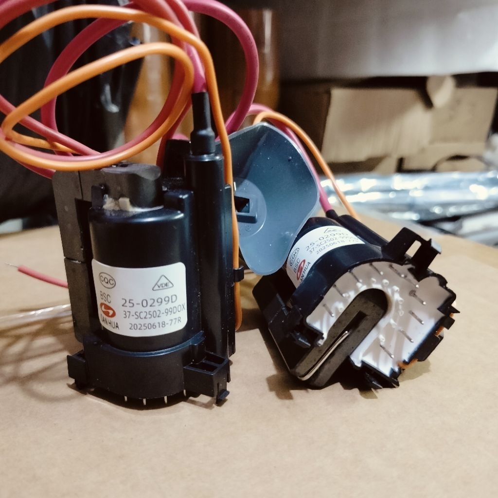 FBT (Flyback Transformer) BSC25-0299D, untuk TV tabung TCL. 