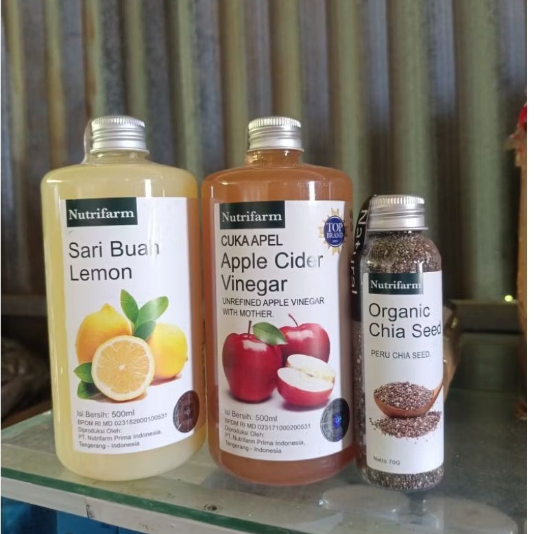 

PAKET DIET CUKA APEL 3 IN 1 CUKA APEL 500ML, SARI LEMON 500ML, CHIA SEED 70GRAM/ APPLE CIDER VINEGAR
