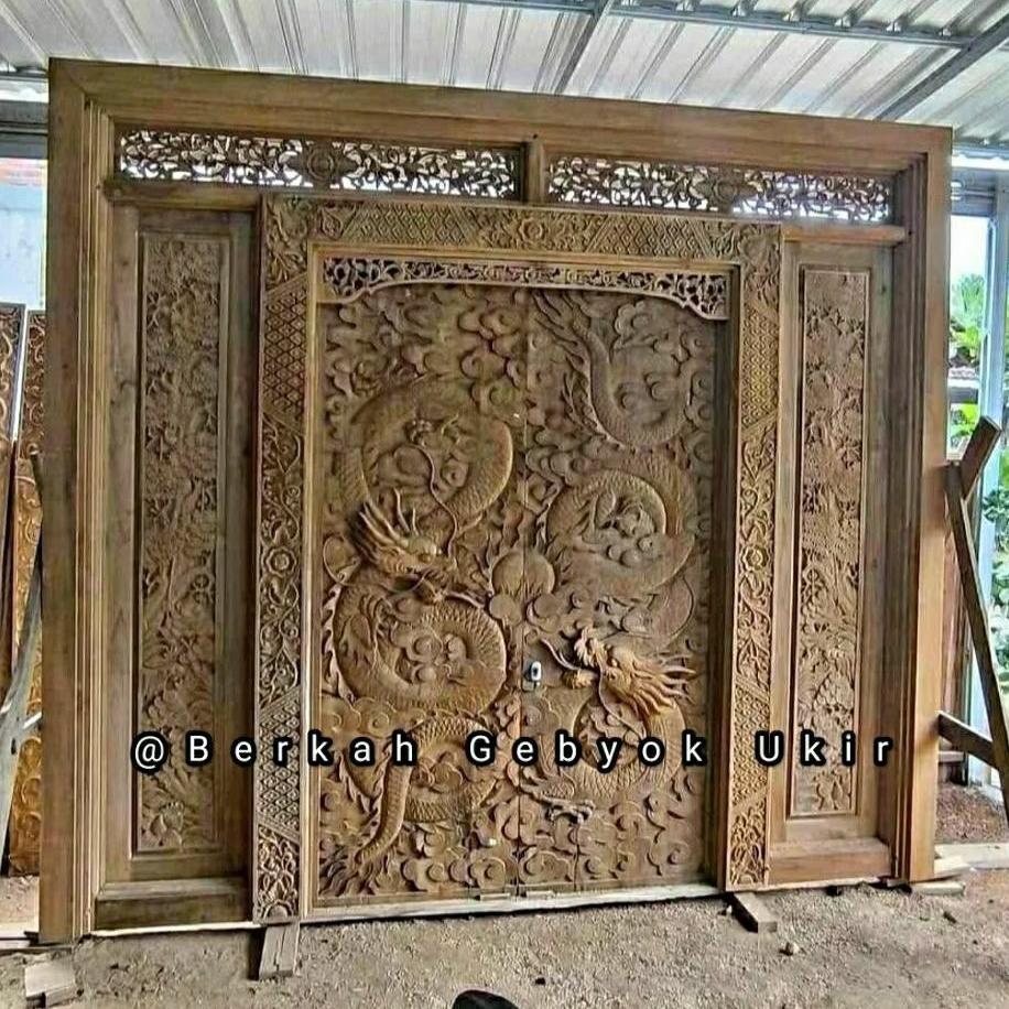 pintu gebyok minimalis/pintu ukir relif naga ful kayu jati asli