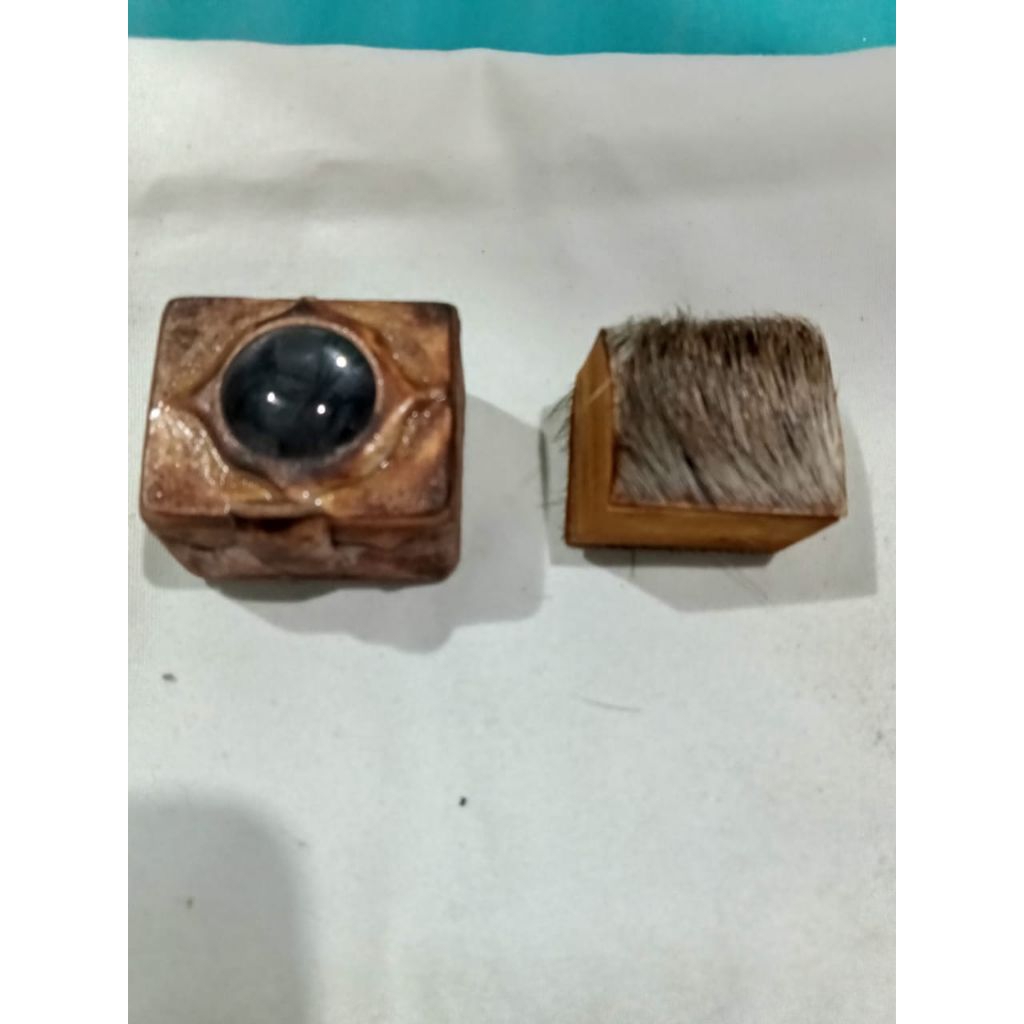 Kitab Istanbul Tinta W Emas + Wadah Kaca Pembesar