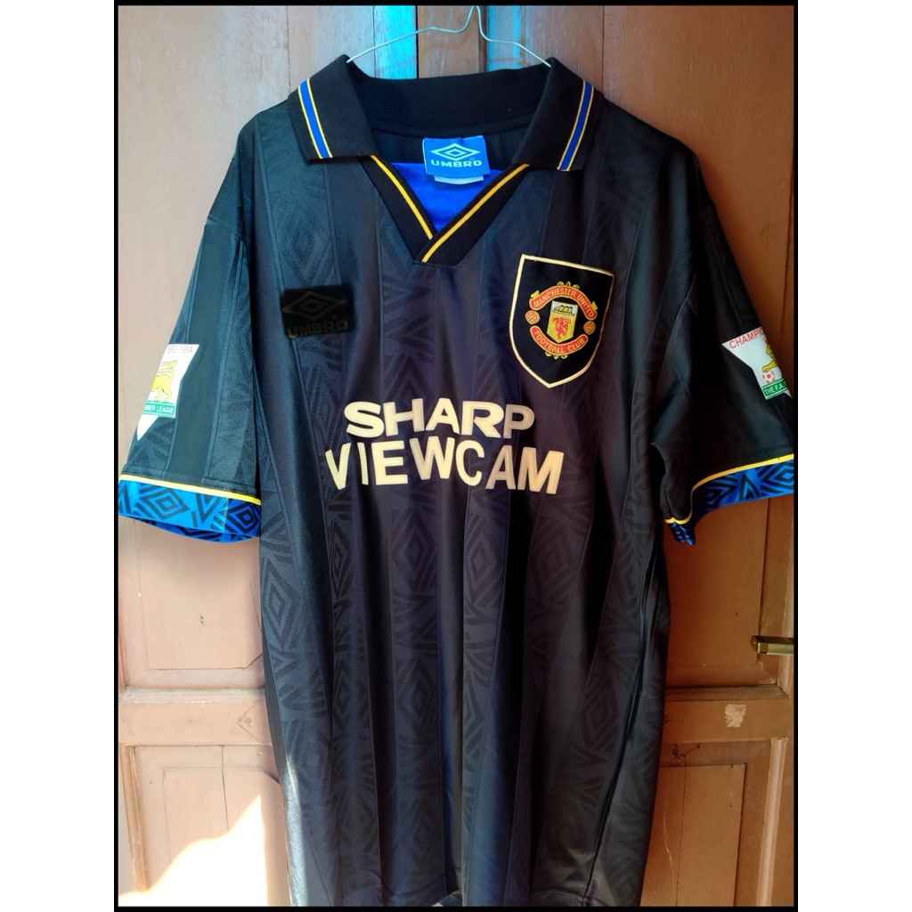 kungfu king cantona MU HITAM