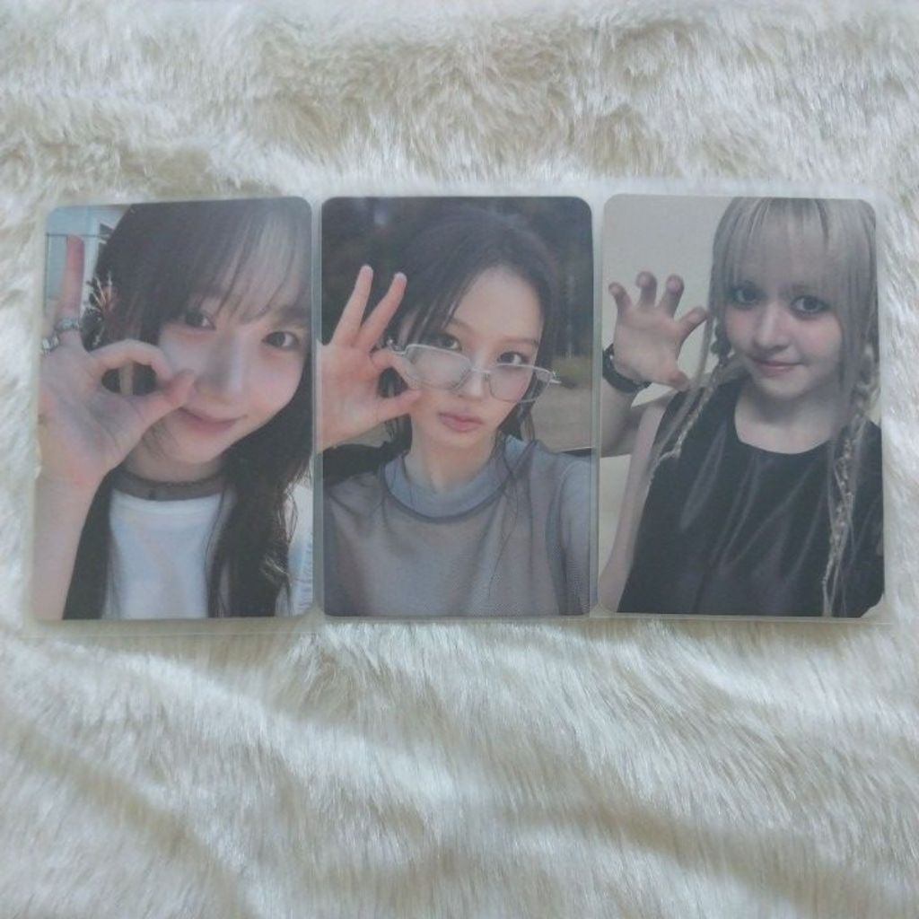 PHOTOCARD NMIXX HAEWON LILY SULLYOON STICKOUT NEPHELOMANCY VER