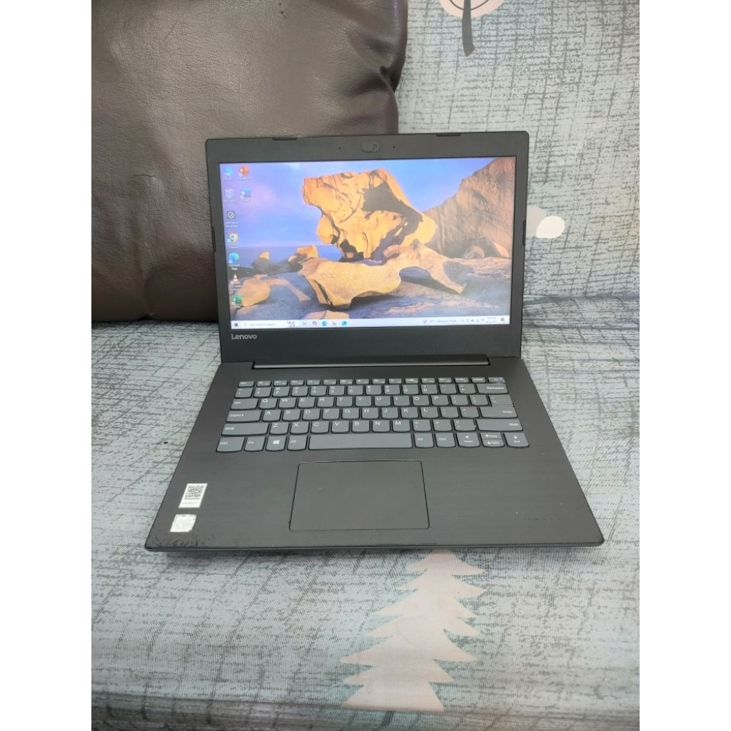 Lenovo Ideapad 330 N4100 Ram 8 Gb SSD 256 GB layar 14" windows 10