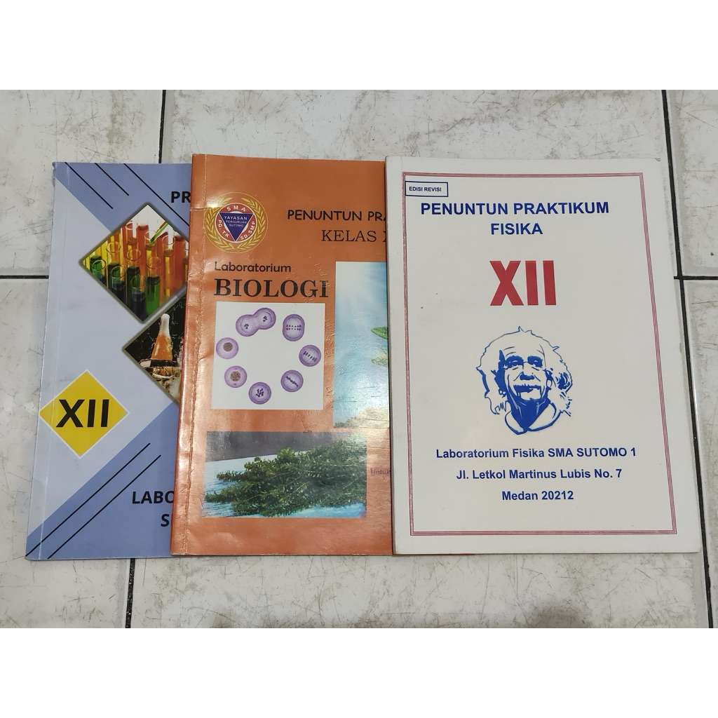 Buku Penuntun Praktikum Kimia Biologi Fisika IPA Kelas 12 XII SMA 3 Sutomo 1 (1 set)