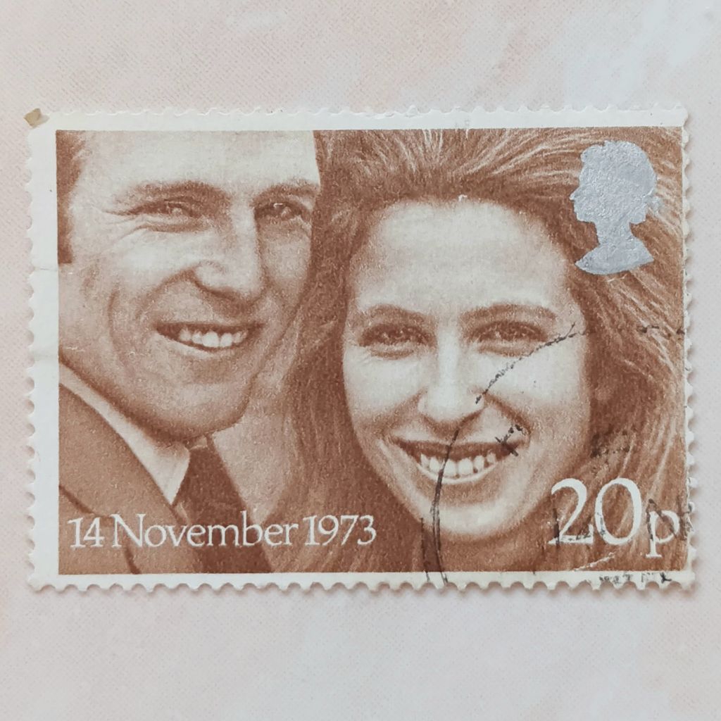 

(AA) Perangko Inggris Britania Raya 1973 Royal Weddings - 1973 - Princess Anne and Captain Mark Philips 20p Used