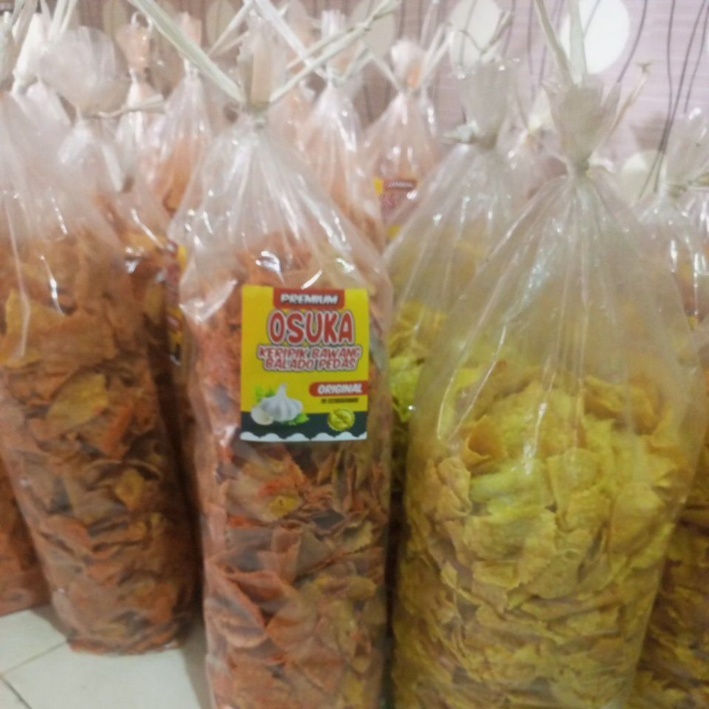 

kripik bawang balado dan peyek