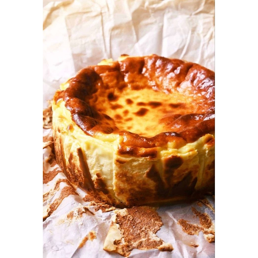 

Basque Burnt CHEESE CAKE D16 cm / Cheese Cake Jakarta