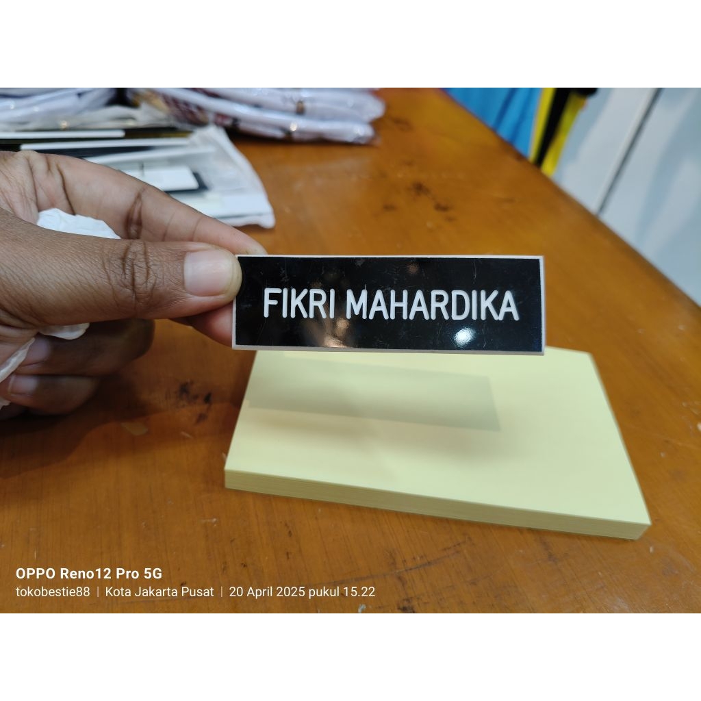 

papan nama/nametag/namadada//list putih